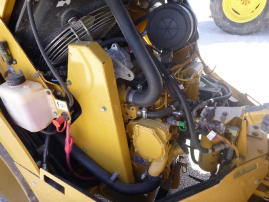 จำหน่าย รถบดถนน 2004 CATERPILLAR CB434D Tandem Vibratory Roller