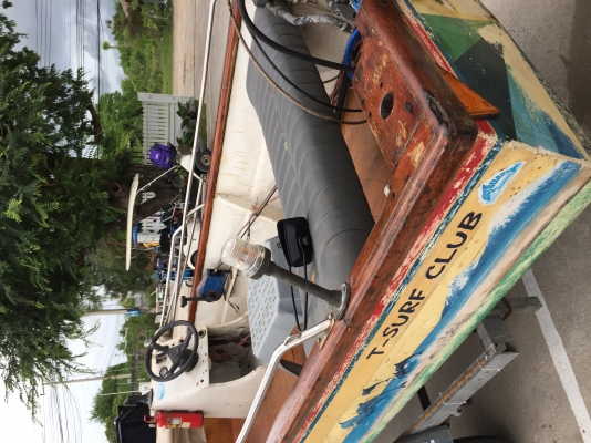 ขายเรือ14.5ฟุต เครื่องSuzuki 40 พวงมาลัยไฮโดรลิค พร้อมหลังคา ปั้มน้ำในเรือ ไฟรอบเรือ ขอบเรือไม้สัก ต