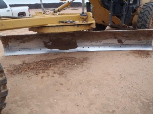 CAT 140M ปี2010 ใช้งาน6,800ชม. รถอยู่อเมริกา นำเข้าง่ายๆครับ ราคาดีๆ  รอของไม่นาน 092-929-9942 ธีรเทพ (แบงค์)