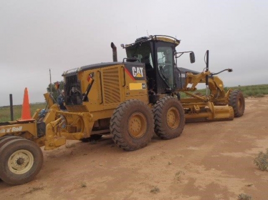 CAT 140M ปี2010 ใช้งาน6,800ชม. รถอยู่อเมริกา นำเข้าง่ายๆครับ ราคาดีๆ  รอของไม่นาน 092-929-9942 ธีรเทพ (แบงค์)