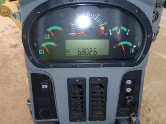 CAT 140M ปี2010 ใช้งาน6,800ชม. รถอยู่อเมริกา นำเข้าง่ายๆครับ ราคาดีๆ  รอของไม่นาน 092-929-9942 ธีรเทพ (แบงค์)