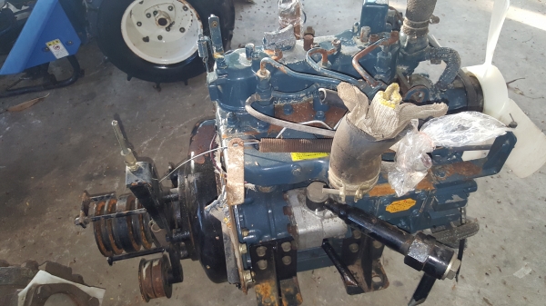 3 สูบ คูโบต้า D 927