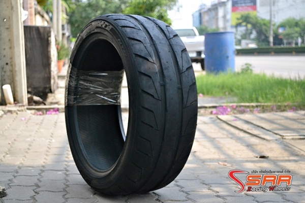 NITTO NT05 245/40ZR19 ปี14 เส้นละ 4,500 บาท