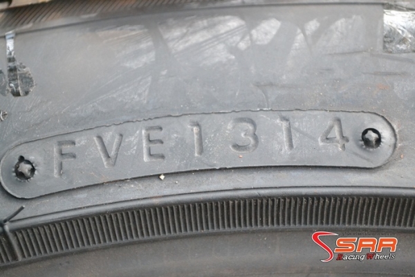 NITTO NT05 245/40ZR19 ปี14 เส้นละ 4,500 บาท