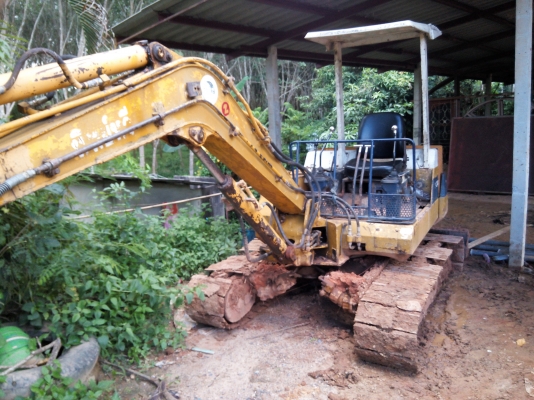 ขายรถแบคโฮ KOMATSU PC40-6 ตัวเดินรุ่น 1 มีระบบหัวกระแทก ราคา 260000 ขายรถแบคโฮ KOMATSU PC40-6 ตัวเดินรุ่น 1 มีระบบหัวกระแทก ราคา 260000