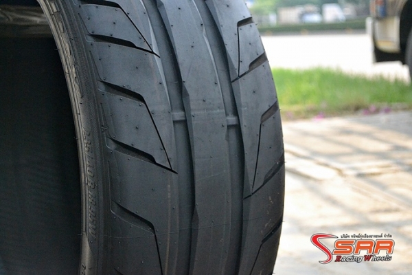 NITTO NT05 235/40R18 ปี14 เส้นละ 3,500 บาท NITTO NT05 235/40R18 ปี14 เส้นละ 3,500 บาท