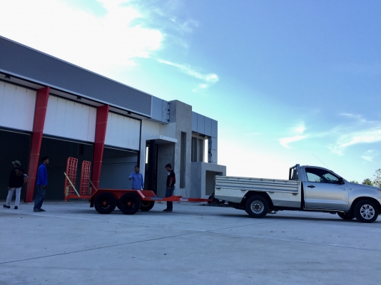 ผลิตและจำหน่าย เทรลเลอร์ บรรทุก รถไถ แม็คโฮ ผลิตและจำหน่าย เทรลเลอร์ บรรทุก รถไถ แม็คโฮ