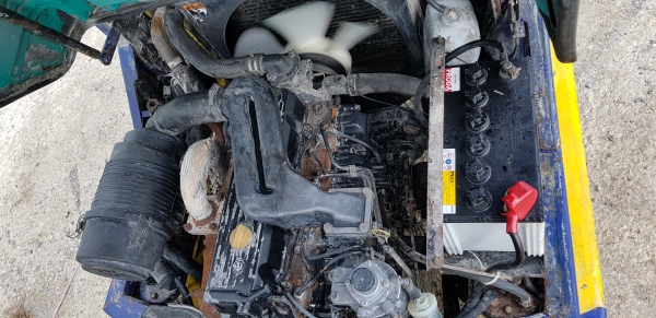 ขายด่วนรถตักยกดีเซลKOMATSUFG15ยก1.5คิวยางตัน6เส้นยกส่ง3.70เมตรยางหน้าคู้เกียรธรรมดาคับดีรถนอกเพิ่งนำเข้ายังไม่เคยไช้งานในไทยเลย