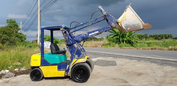 ขายด่วนรถตักยกดีเซลKOMATSUFG15ยก1.5คิวยางตัน6เส้นยกส่ง3.70เมตรยางหน้าคู้เกียรธรรมดาคับดีรถนอกเพิ่งนำเข้ายังไม่เคยไช้งานในไทยเลย