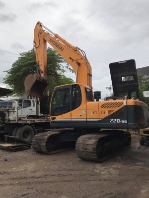 HYUNDAI 220-9s 3000 ชมพร้อมใช้เปลี่ยนของเหลวหมดแล้ว รถออกห้าง 0909920299 HYUNDAI 220-9s 3000 ชมพร้อมใช้เปลี่ยนของเหลวหมดแล้ว รถออกห้าง 0909920299