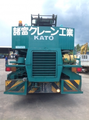 เครนคาโต้ 25 ตัน ราคา 4,000,000 สนใจติดต่อ 0872637446 ตำนานค่ะ