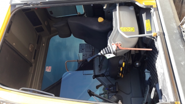 ขายรถแบ็คโฮ VOLVO EC210B PRIME ใช้งาน 9,563 ชั่วโมง สภาพดี พร้อมใช้งาน
