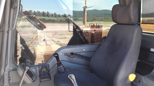 ขายรถแบ็คโฮ VOLVO EC210B PRIME ใช้งาน 9,563 ชั่วโมง สภาพดี พร้อมใช้งาน