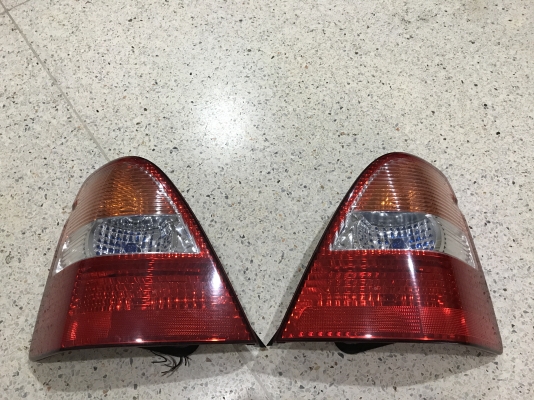 ไฟท้าย ODYSSEY RA6 เก่าญี่ปุ่นเเท้สภาพสวยหลอดครบ