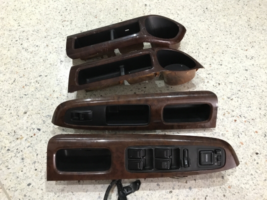 สวิตกระจกไฟฟ้า ODYSSEY RA6 เก่าญี่ปุ่นเเท้ของตามรูป