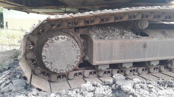 ขายรถแบ็คโฮ KOMATSU PC200-8 สภาพพร้อมใช้งาน ส่งฟรีถึงบ้าน