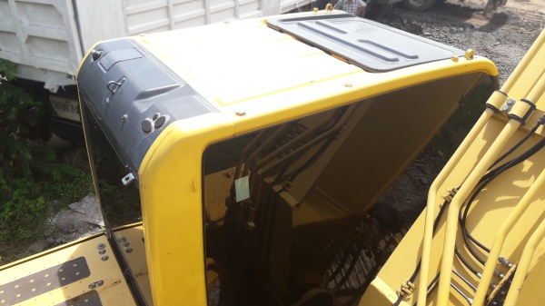 ขายรถแบ็คโฮ KOMATSU PC200-8 สภาพพร้อมใช้งาน ส่งฟรีถึงบ้าน