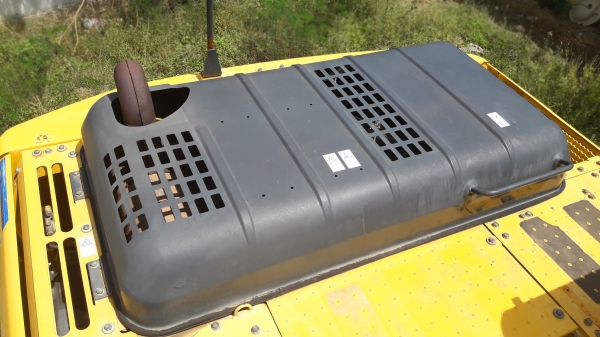 ขายรถแบ็คโฮ KOMATSU PC200-8 สภาพพร้อมใช้งาน ส่งฟรีถึงบ้าน