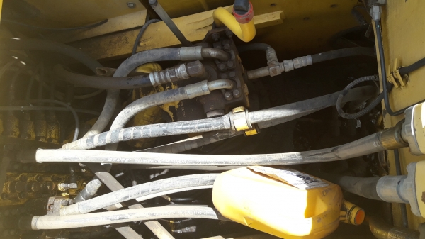 ขายรถแบ็คโฮ KOMATSU PC200-8 สภาพพร้อมใช้งาน ส่งฟรีถึงบ้าน