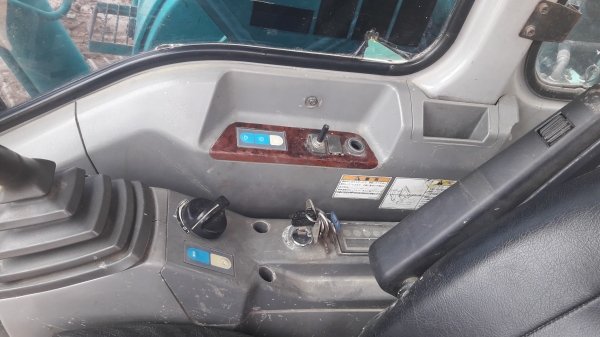 ขายรถแบ็คโฮ KOBELCO SK200-6 YN07 เก่านอกผ่านการใช้งานในไทย  สภาพดี ระบบทำงานสมบูรณ์ราคาไม่แรง