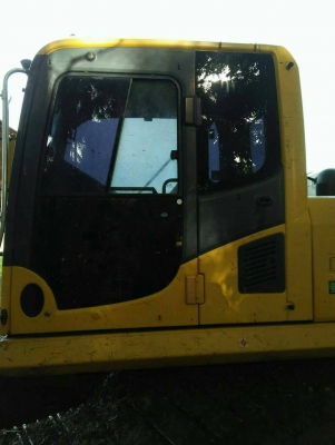 ขายรถแบคโฮ KOMATSU PC160-8 9000 ชม.เอกสารเล่ม ราคา 1250000 ขายรถแบคโฮ KOMATSU PC160-8 9000 ชม.เอกสารเล่ม ราคา 1250000