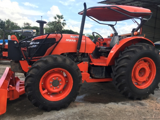 รถไถคูโบต้า m9540มือสองสภาพดีราคาถูก รถไถคูโบต้า m9540มือสองสภาพดีราคาถูก