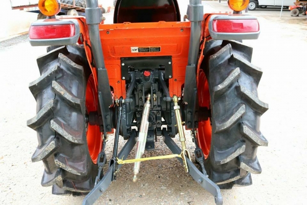 คูโบต้า L3008DT 4 WD..ดันดินหน้า ผานหลัง