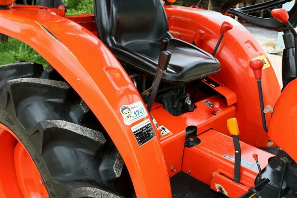 คูโบต้า L3008DT 4 WD..ดันดินหน้า ผานหลัง