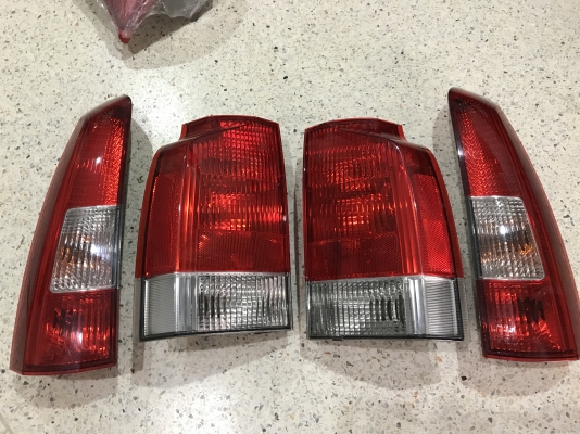 ไฟท้าย VOLVO V70 เก่าญี่ปุ่นเเท้ครบชุด4ชิ้นหลอดไฟครบ