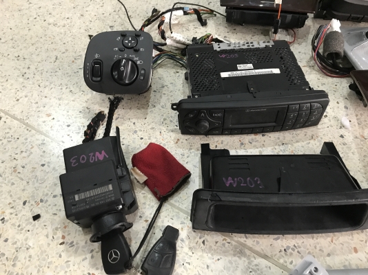 อะไหล่ BENZ W203 เก่านอกนิดหน่อยครับสอบถามได้ครับ