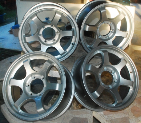 แม็ก JRD ขอบ 17x7.5 off 20 6 รู