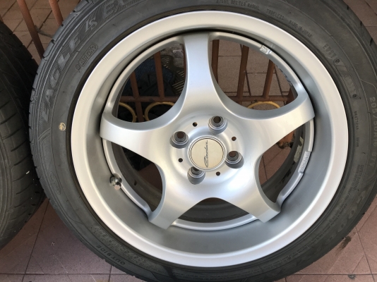 ล้อเเท้ ENKEI 16กว้าง7นิ้วอ๊อฟ32 4รู100สีเดิมๆยุ่นติดยางปี12ดอกเเน่นๆใส่วิ่งได้เรยครับ