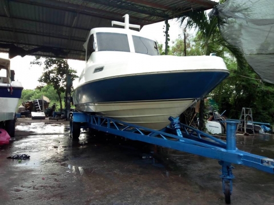 ขายเรือ25ฟุต ทำใหม่สีสวย มีห้องขังเหยื่อเป็น ห้องนอน ถังน้ำมันแสตนเลส เครื่อง200แรง ภายนอกดูรุ่นเก่า ขายเรือ25ฟุต ทำใหม่สีสวย มีห้องขังเหยื่อเป็น ห้องนอน ถังน้ำมันแสตนเลส เครื่อง200แรง ภายนอกดูรุ่นเก่า