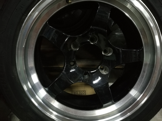 แม็กเวลขอบ17กว้าง8.5 คู่ละ4800พร้อมยาง แม็กเวลขอบ17กว้าง8.5 คู่ละ4800พร้อมยาง