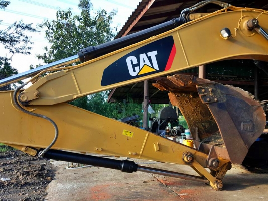 ขายรถแบ็คโฮ CAT 320D Japan แท้ ใช้งาน 7 พันชั่วโมง สภาพดี ทำงานสมบูรณ์ทุกระบบ