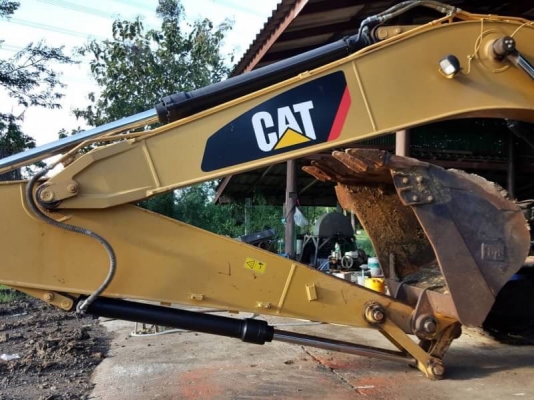 ขายด่วน!! Caterpillar  320D Japan เก่านอกไม่เคยลงงานในไทย 7xxx ชม. สวยสมบูรณ์แบบตามรุ่น