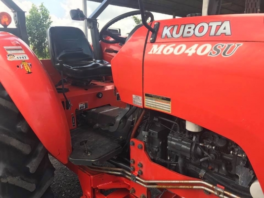 ขายรถไถคูโบต้า M6040Su พร้อมอุปกรณ์  รถทำงาน 1,200 ชั่วโมง สภาพนางฟ้า #ราคา 568,000 บาท#โทร 081-