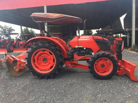 ขายรถไถคูโบต้า M6040Su พร้อมอุปกรณ์  รถทำงาน 1,200 ชั่วโมง สภาพนางฟ้า #ราคา 568,000 บาท#โทร 081-