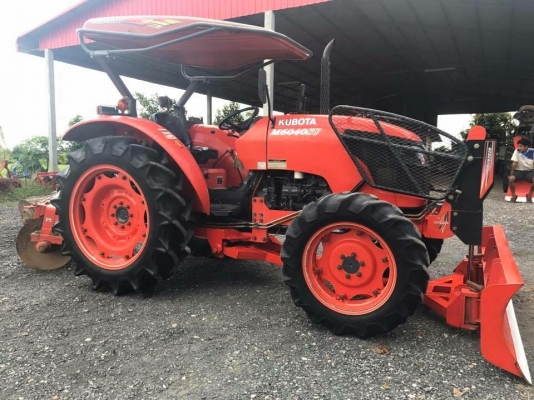 ขายรถไถคูโบต้า M6040Su พร้อมอุปกรณ์  รถทำงาน 1,200 ชั่วโมง สภาพนางฟ้า #ราคา 568,000 บาท#โทร 081-