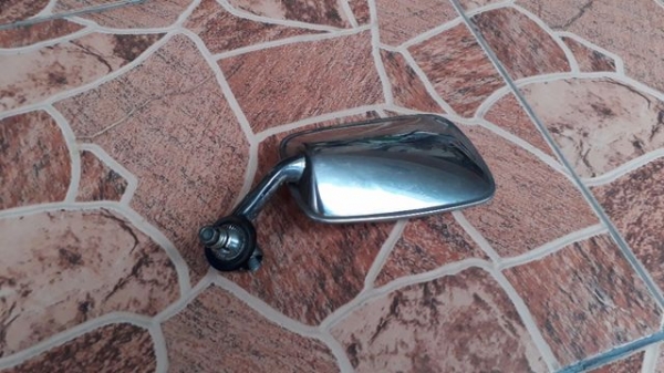 กระจกมองข้าง รถรุ่นเก่าแนวคลาสสิค