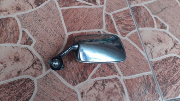 กระจกมองข้าง รถรุ่นเก่าแนวคลาสสิค