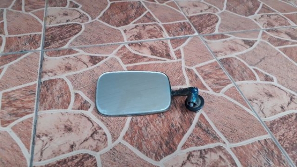 กระจกมองข้าง รถรุ่นเก่าแนวคลาสสิค