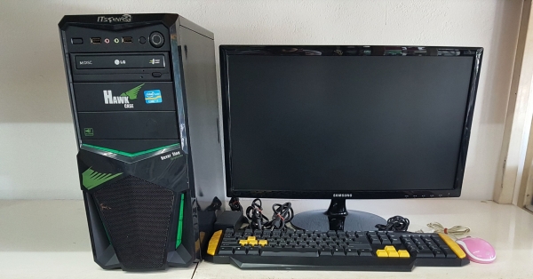 คอมพ์ชุด จอ Samsung 22 นิ้ว CPU AMD FX-6350 Ram 4 GB HDD 500GB การ์ด GT630 อุปกรณ์ครบ