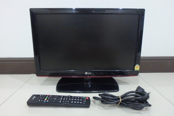 LCD TV LG รุ่น 19LD330 ขนาด 19 นิ้ว มีรีโมท สภาพดี
