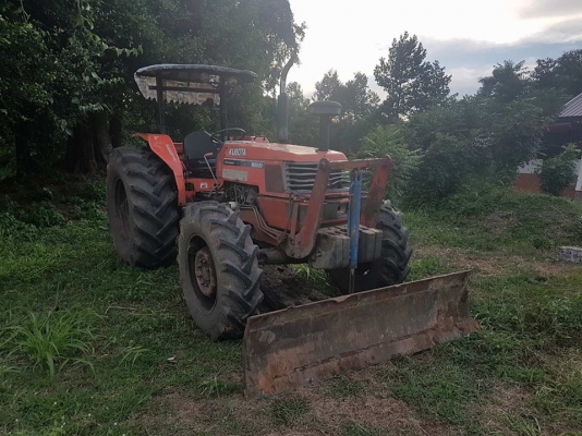 ขาย kubota m9000