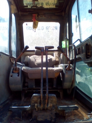 Komatsu Pc200-6 เครื่องดี ช่วงล่างดี เอวมีขยับ ทำงานคล่อง ไม่โหลด