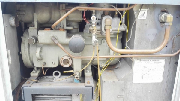 ** SOLD ** เครื่องปั้มลมสกรูญี่ปุ่น KOBELCO รุ่น H22A ขนาด 30 HP 380V พร้อมใช้งาน