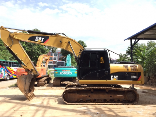 ขายด่วน!! Cat 320D Spec  japan ไมล์ ชม. 6,700 สภาพสวยๆๆค่ะ