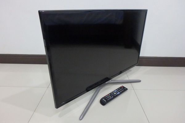 Samsung LED SMART TV 32 นิ้ว รุ่น UA32F5500 Full HD สภาพใหม่