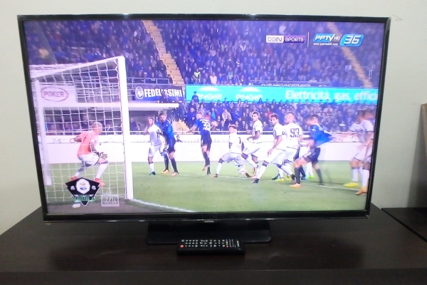 LED Digital TV Samsung รุ่น UA40H4200AK ขนาด 40 นิ้ว มีรีโมท สภาพใหม่
